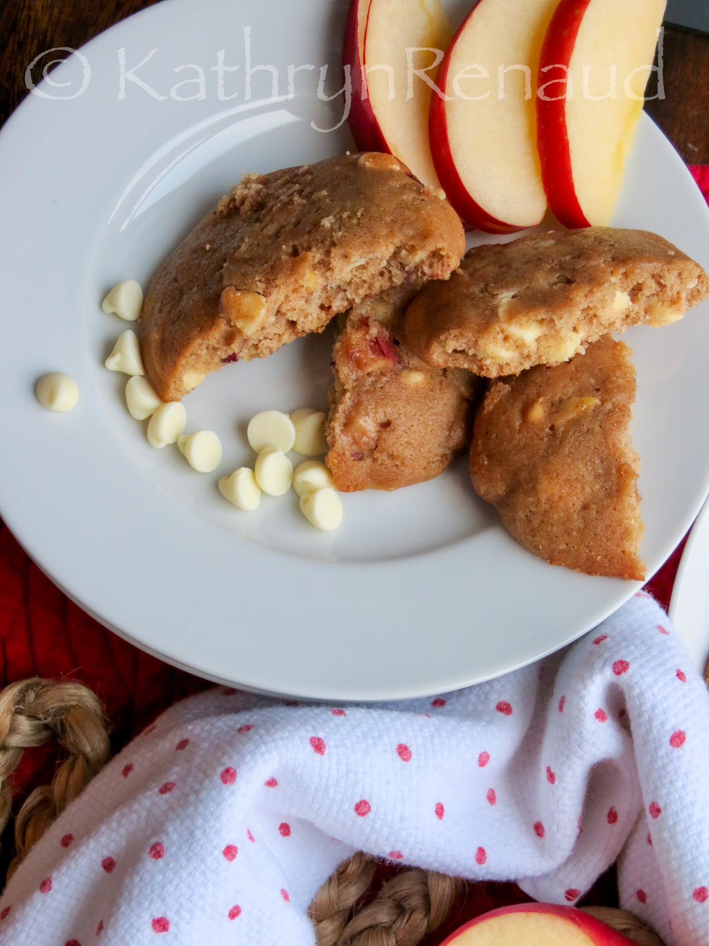 Apple Cinnamon White Chocolate Chip Cookies Set 2