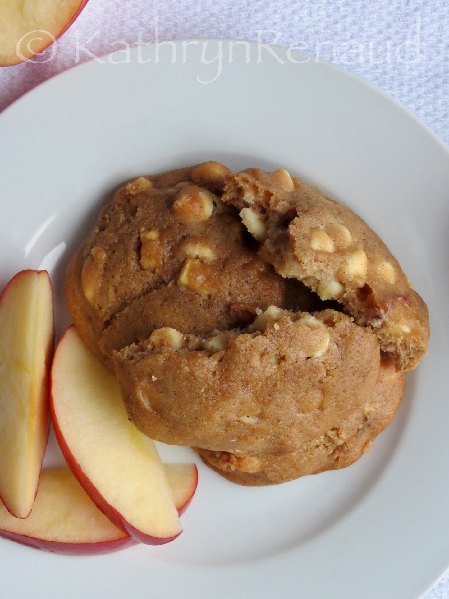 Apple Cinnamon White Chocolate Chip Cookies Set 3