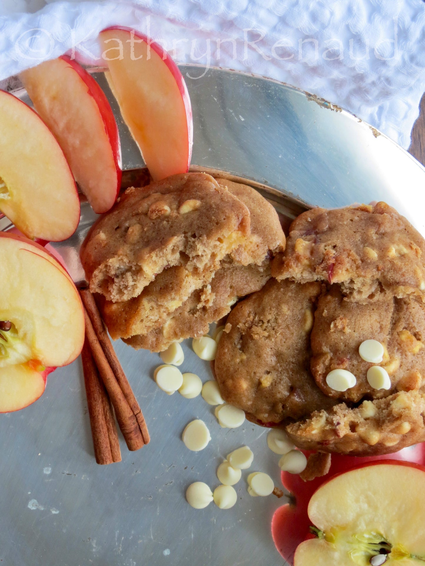 Apple Cinnamon White Chocolate Chip Cookies Set 5